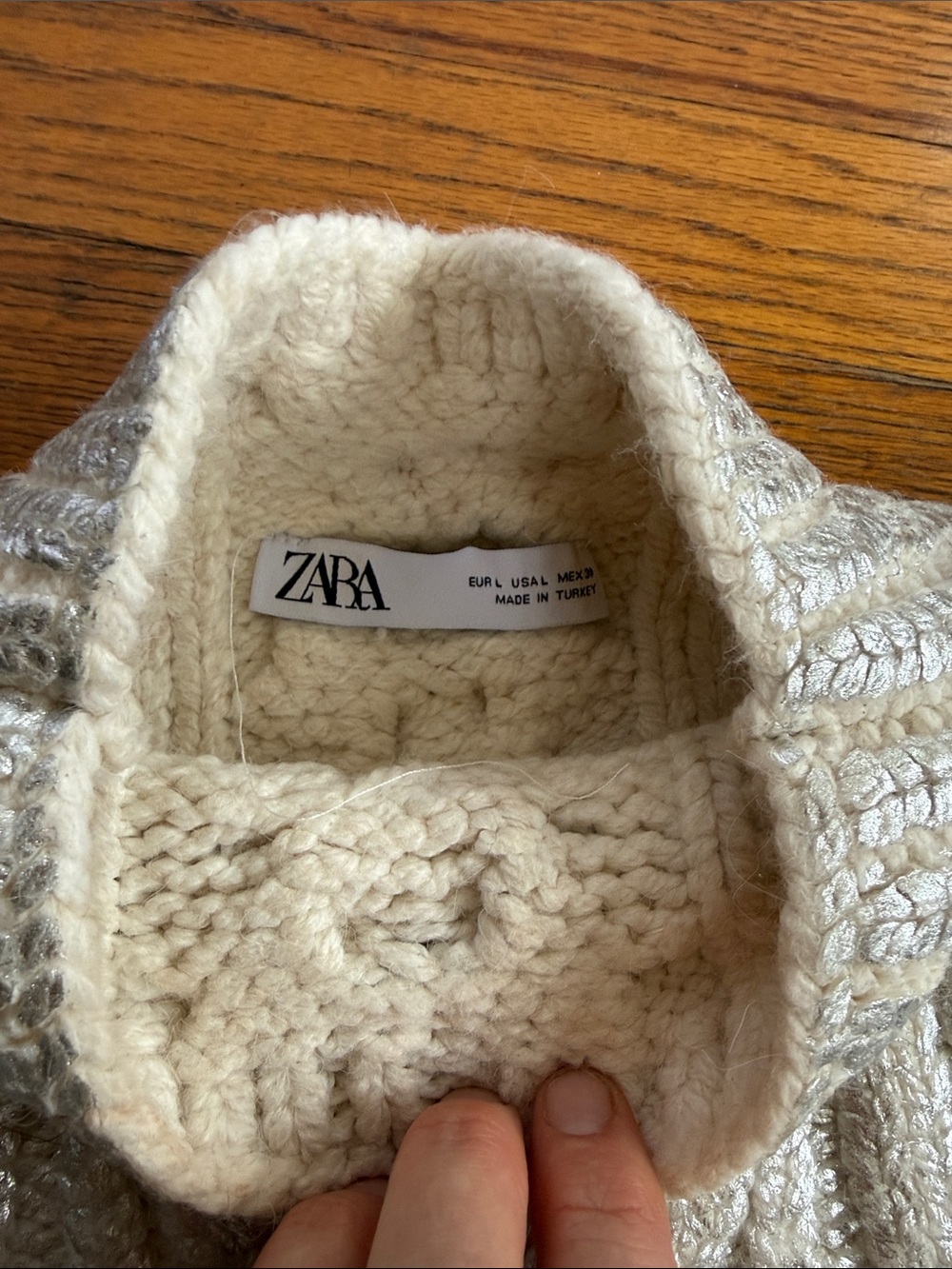 Zara Metallic Cable Knit Sweater Vest Mock Neck Chunky Knit | NWOT Size Large - Picture 5 of 7